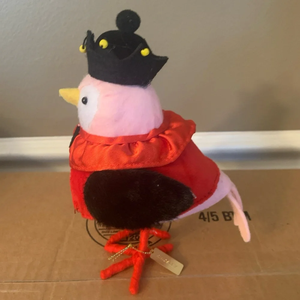 2024 Target Featherly Friends Spritz Bird‎ Kingsley Valentine's King of Hearts